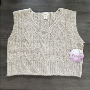 🟠NWT! KAISELY Cropped Sweater Vest in Oatmeal SMALL